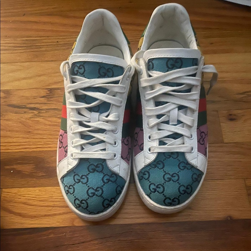 Gucci shoes